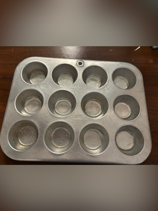 Comet Other - vintage Comet aluminum 12-cup mini muffin pan